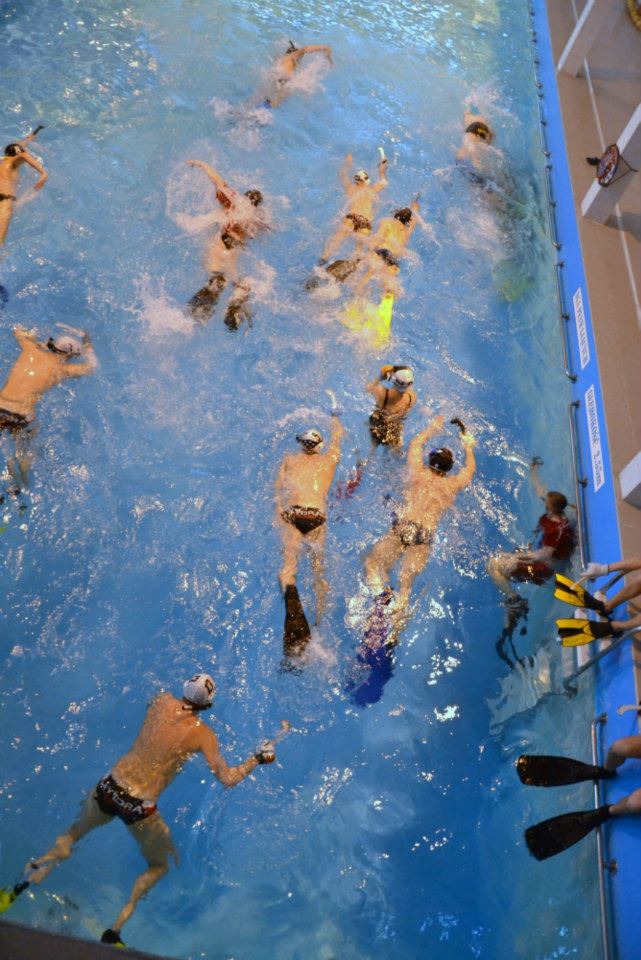 Hokej pod wodą Walenie Hydra XII 2012